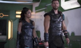 雷神4最新爆料图册,爱与雷霆全新爆料：漫威宇宙再掀波澜，英雄传奇续写辉煌！